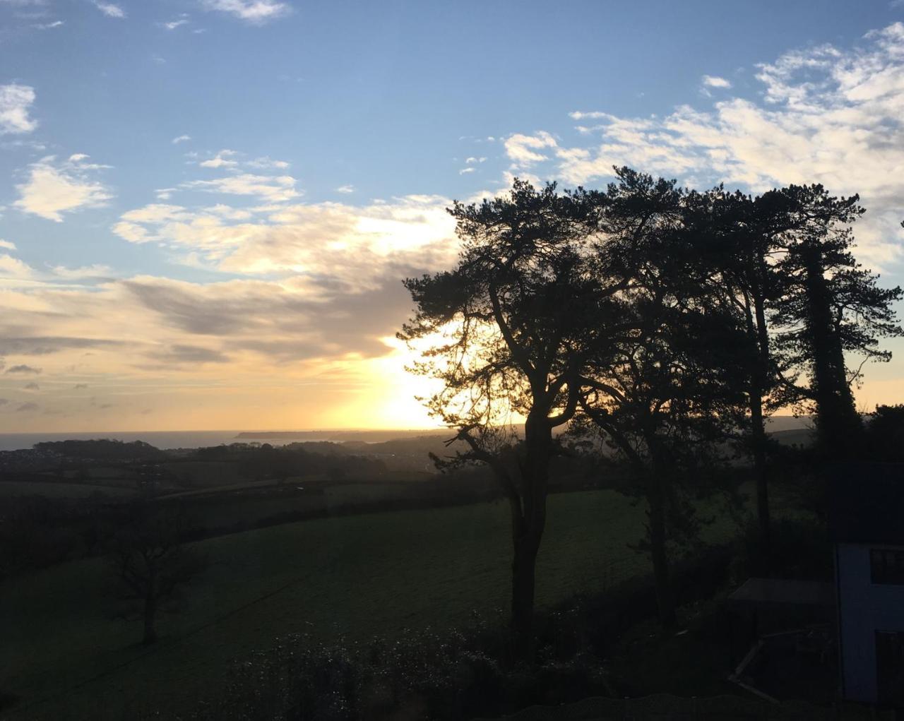Beyond Escapes Devon Torquay Bagian luar foto